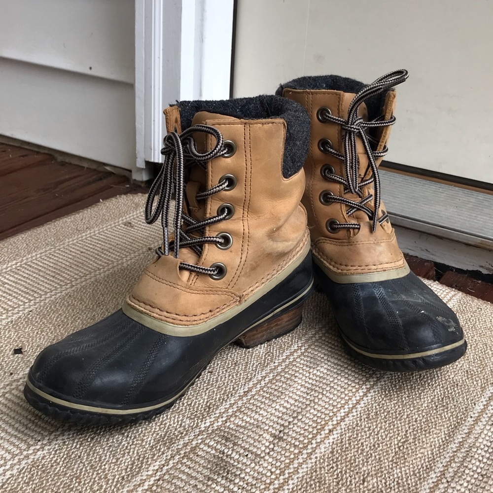 Sorel slimpack lace up boot elk/black size 7.5